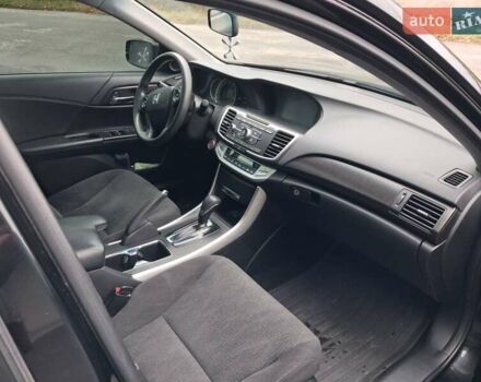 Хонда Аккорд 2015 в Жмеренке на Automoto.ua Черный Хонда Аккорд, объемом двигателя 2.36 л и пробегом 220 тыс. км за 10299 $, фото 8 на Automoto.ua