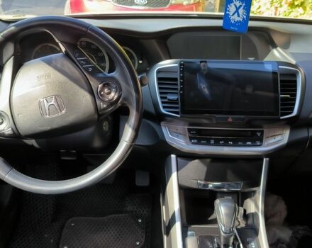 Черный Хонда Аккорд, объемом двигателя 2.4 л и пробегом 138 тыс. км за 13600 $, фото 7 на Automoto.ua