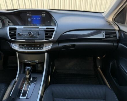 Черный Хонда Аккорд, объемом двигателя 2.4 л и пробегом 200 тыс. км за 12350 $, фото 10 на Automoto.ua