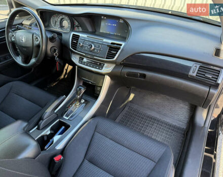 Черный Хонда Аккорд, объемом двигателя 2.36 л и пробегом 200 тыс. км за 12350 $, фото 34 на Automoto.ua