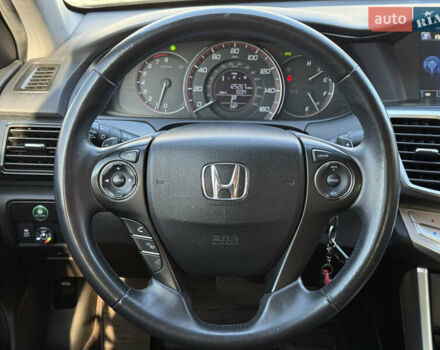 Черный Хонда Аккорд, объемом двигателя 2.36 л и пробегом 200 тыс. км за 12350 $, фото 22 на Automoto.ua