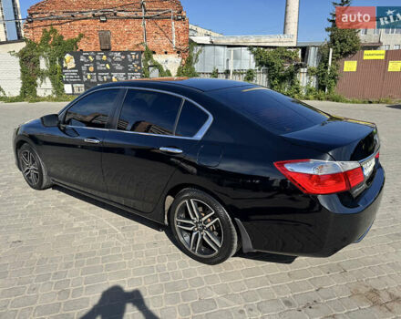 Черный Хонда Аккорд, объемом двигателя 2.4 л и пробегом 119 тыс. км за 15000 $, фото 5 на Automoto.ua