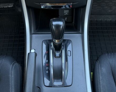 Черный Хонда Аккорд, объемом двигателя 2.4 л и пробегом 200 тыс. км за 12350 $, фото 15 на Automoto.ua