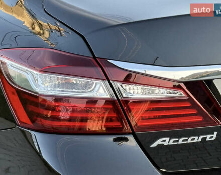 Черный Хонда Аккорд, объемом двигателя 2.4 л и пробегом 181 тыс. км за 13500 $, фото 24 на Automoto.ua