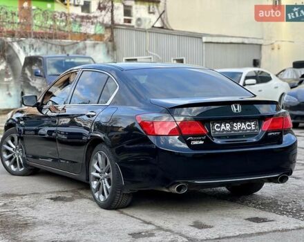 Чорний Хонда Аккорд, об'ємом двигуна 2.35 л та пробігом 137 тис. км за 10999 $, фото 5 на Automoto.ua
