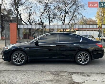 Чорний Хонда Аккорд, об'ємом двигуна 2.35 л та пробігом 137 тис. км за 10999 $, фото 10 на Automoto.ua
