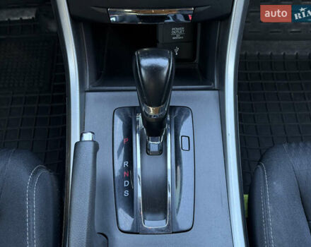 Черный Хонда Аккорд, объемом двигателя 2.36 л и пробегом 200 тыс. км за 12350 $, фото 27 на Automoto.ua