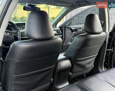 Черный Хонда Аккорд, объемом двигателя 2.4 л и пробегом 181 тыс. км за 13500 $, фото 44 на Automoto.ua