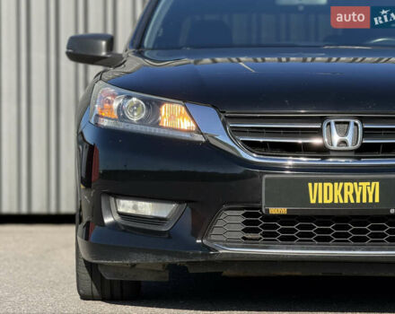 Черный Хонда Аккорд, объемом двигателя 2.36 л и пробегом 200 тыс. км за 12350 $, фото 4 на Automoto.ua