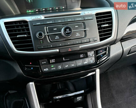 Черный Хонда Аккорд, объемом двигателя 2.4 л и пробегом 181 тыс. км за 13500 $, фото 36 на Automoto.ua