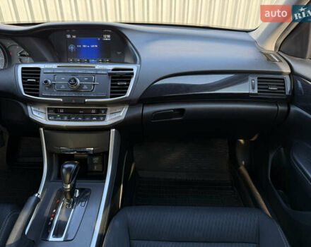 Черный Хонда Аккорд, объемом двигателя 2.36 л и пробегом 200 тыс. км за 12350 $, фото 21 на Automoto.ua