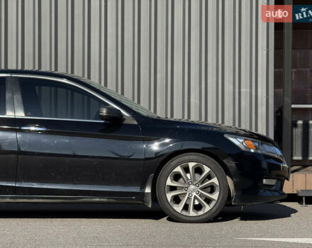 Черный Хонда Аккорд, объемом двигателя 2.36 л и пробегом 200 тыс. км за 12350 $, фото 9 на Automoto.ua