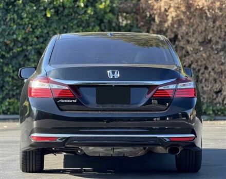 Черный Хонда Аккорд, объемом двигателя 2.4 л и пробегом 72 тыс. км за 6500 $, фото 5 на Automoto.ua