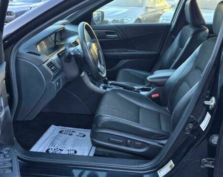 Черный Хонда Аккорд, объемом двигателя 2.4 л и пробегом 74 тыс. км за 10500 $, фото 8 на Automoto.ua