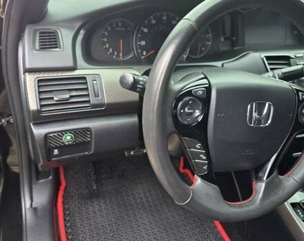 Черный Хонда Аккорд, объемом двигателя 2.35 л и пробегом 80 тыс. км за 14000 $, фото 5 на Automoto.ua