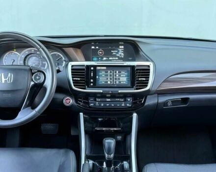 Черный Хонда Аккорд, объемом двигателя 2.4 л и пробегом 72 тыс. км за 6500 $, фото 11 на Automoto.ua