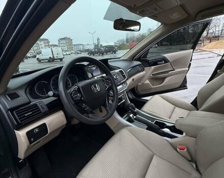 Черный Хонда Аккорд, объемом двигателя 2.35 л и пробегом 255 тыс. км за 12700 $, фото 17 на Automoto.ua