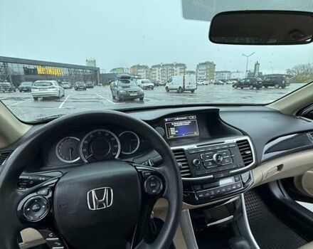 Черный Хонда Аккорд, объемом двигателя 2.35 л и пробегом 255 тыс. км за 12700 $, фото 13 на Automoto.ua