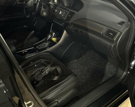 Черный Хонда Аккорд, объемом двигателя 2.36 л и пробегом 131 тыс. км за 16100 $, фото 43 на Automoto.ua