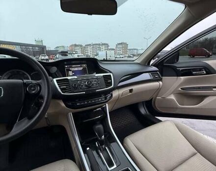 Черный Хонда Аккорд, объемом двигателя 2.35 л и пробегом 255 тыс. км за 12700 $, фото 16 на Automoto.ua