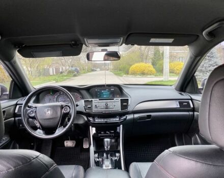 Черный Хонда Аккорд, объемом двигателя 2.4 л и пробегом 135 тыс. км за 14999 $, фото 7 на Automoto.ua