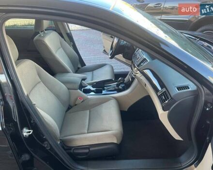 Чорний Хонда Аккорд, об'ємом двигуна 2.36 л та пробігом 104 тис. км за 11800 $, фото 18 на Automoto.ua