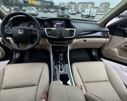 Черный Хонда Аккорд, объемом двигателя 2.35 л и пробегом 255 тыс. км за 12700 $, фото 15 на Automoto.ua