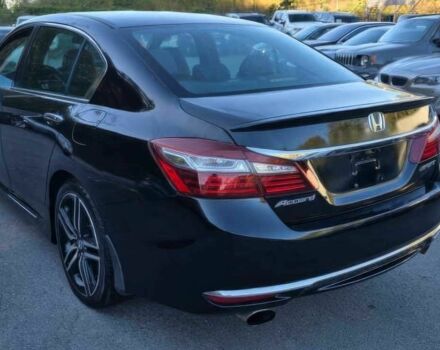 Черный Хонда Аккорд, объемом двигателя 2.4 л и пробегом 74 тыс. км за 10500 $, фото 7 на Automoto.ua