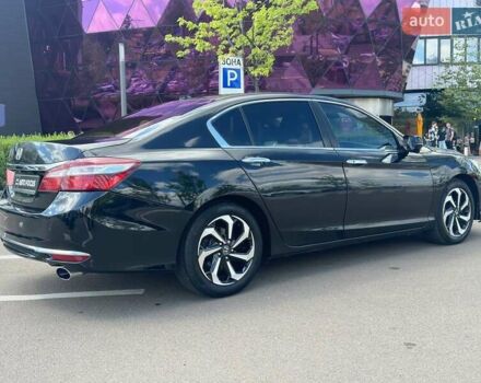 Чорний Хонда Аккорд, об'ємом двигуна 2.4 л та пробігом 130 тис. км за 11990 $, фото 6 на Automoto.ua