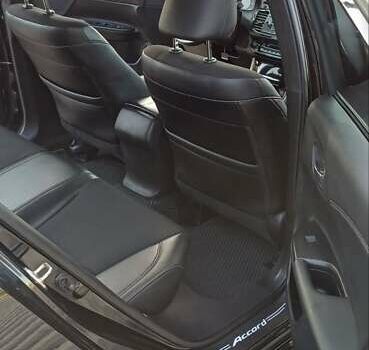 Черный Хонда Аккорд, объемом двигателя 2.36 л и пробегом 130 тыс. км за 16300 $, фото 12 на Automoto.ua