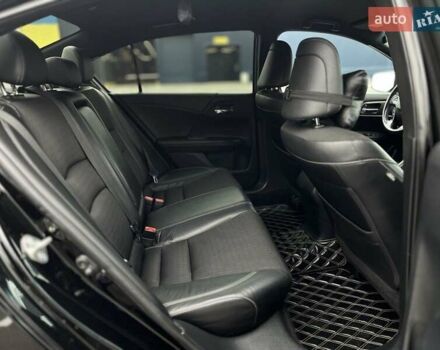 Чорний Хонда Аккорд, об'ємом двигуна 2.4 л та пробігом 210 тис. км за 13200 $, фото 12 на Automoto.ua