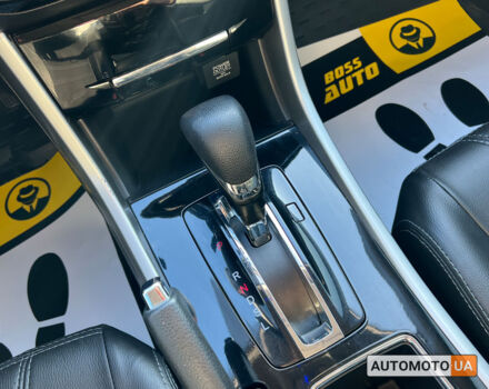 Черный Хонда Аккорд, объемом двигателя 2.4 л и пробегом 130 тыс. км за 15999 $, фото 12 на Automoto.ua