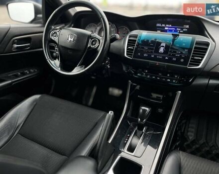 Чорний Хонда Аккорд, об'ємом двигуна 2.4 л та пробігом 210 тис. км за 13200 $, фото 9 на Automoto.ua