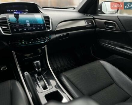 Чорний Хонда Аккорд, об'ємом двигуна 2.4 л та пробігом 210 тис. км за 13200 $, фото 15 на Automoto.ua