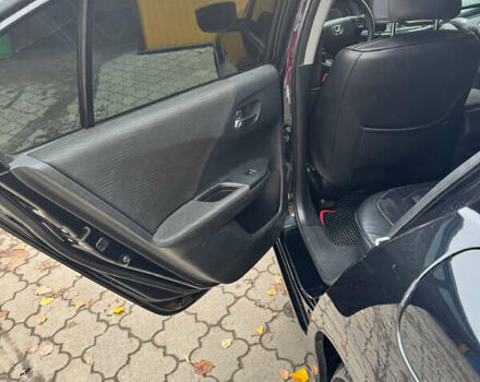 Черный Хонда Аккорд, объемом двигателя 2.4 л и пробегом 190 тыс. км за 15000 $, фото 8 на Automoto.ua