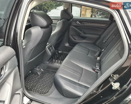 Черный Хонда Аккорд, объемом двигателя 1.5 л и пробегом 74 тыс. км за 17777 $, фото 14 на Automoto.ua