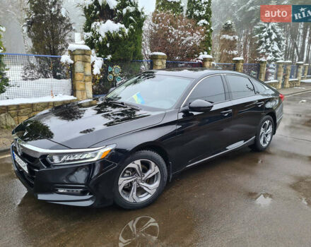 Черный Хонда Аккорд, объемом двигателя 1.5 л и пробегом 74 тыс. км за 17777 $, фото 1 на Automoto.ua