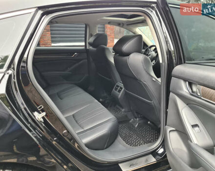 Черный Хонда Аккорд, объемом двигателя 1.5 л и пробегом 74 тыс. км за 17777 $, фото 16 на Automoto.ua