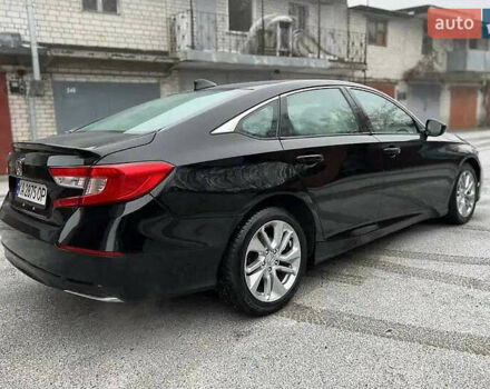 Черный Хонда Аккорд, объемом двигателя 1.5 л и пробегом 87 тыс. км за 14000 $, фото 4 на Automoto.ua