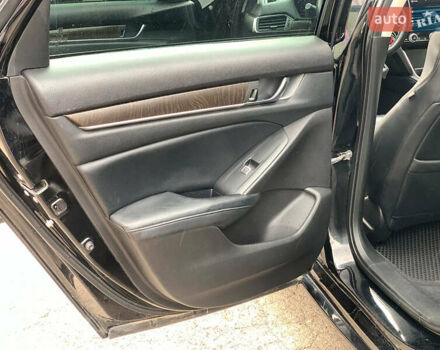 Черный Хонда Аккорд, объемом двигателя 2 л и пробегом 145 тыс. км за 19990 $, фото 20 на Automoto.ua