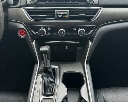 Черный Хонда Аккорд, объемом двигателя 1.5 л и пробегом 126 тыс. км за 15500 $, фото 14 на Automoto.ua