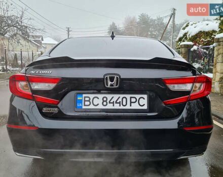 Черный Хонда Аккорд, объемом двигателя 1.5 л и пробегом 74 тыс. км за 17777 $, фото 5 на Automoto.ua