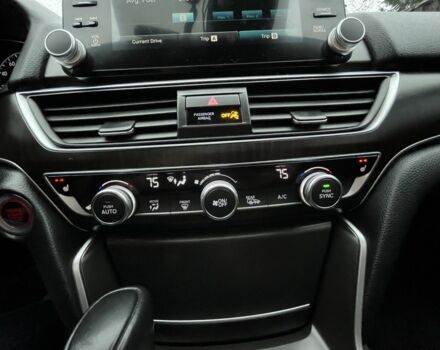 Черный Хонда Аккорд, объемом двигателя 1.5 л и пробегом 120 тыс. км за 19000 $, фото 16 на Automoto.ua