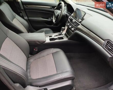 Черный Хонда Аккорд, объемом двигателя 1.5 л и пробегом 91 тыс. км за 17000 $, фото 12 на Automoto.ua