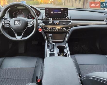 Черный Хонда Аккорд, объемом двигателя 1.5 л и пробегом 91 тыс. км за 17000 $, фото 24 на Automoto.ua