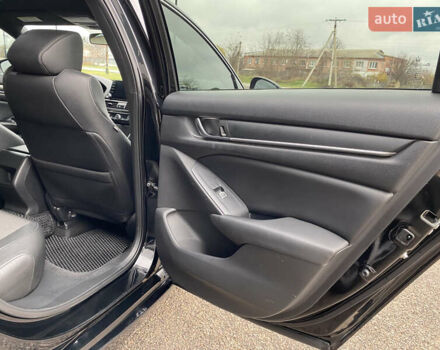 Черный Хонда Аккорд, объемом двигателя 1.5 л и пробегом 113 тыс. км за 18500 $, фото 16 на Automoto.ua