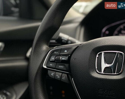 Черный Хонда Аккорд, объемом двигателя 1.5 л и пробегом 43 тыс. км за 21500 $, фото 12 на Automoto.ua