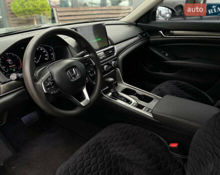 Черный Хонда Аккорд, объемом двигателя 1.5 л и пробегом 43 тыс. км за 21500 $, фото 18 на Automoto.ua