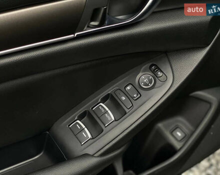 Черный Хонда Аккорд, объемом двигателя 1.5 л и пробегом 43 тыс. км за 21500 $, фото 16 на Automoto.ua