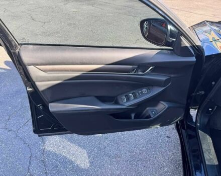 Чорний Хонда Аккорд, об'ємом двигуна 1.5 л та пробігом 50 тис. км за 13200 $, фото 8 на Automoto.ua